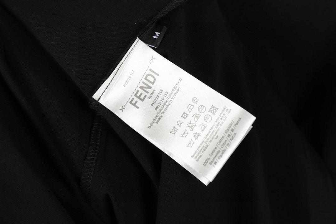 Fendi T-Shirt without Collar 'Black' - SleekGait