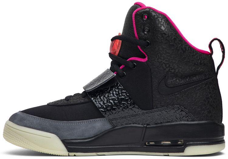 AIR YEEZY 'BLINK' - SleekGait