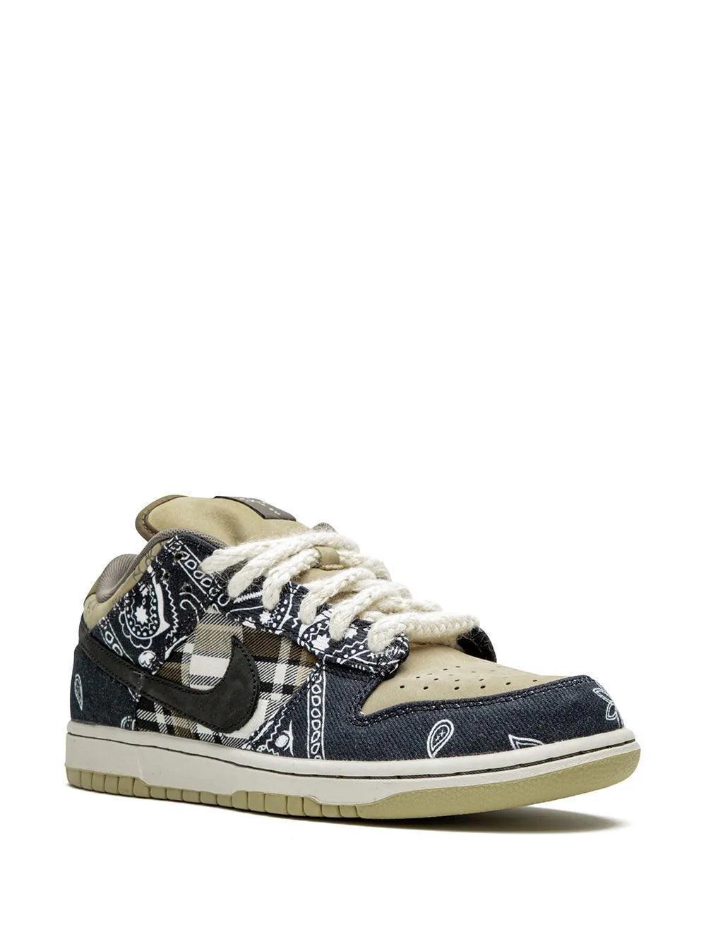 Nike SB Dunk Low Travis Scott (Friends and Family) - SleekGait