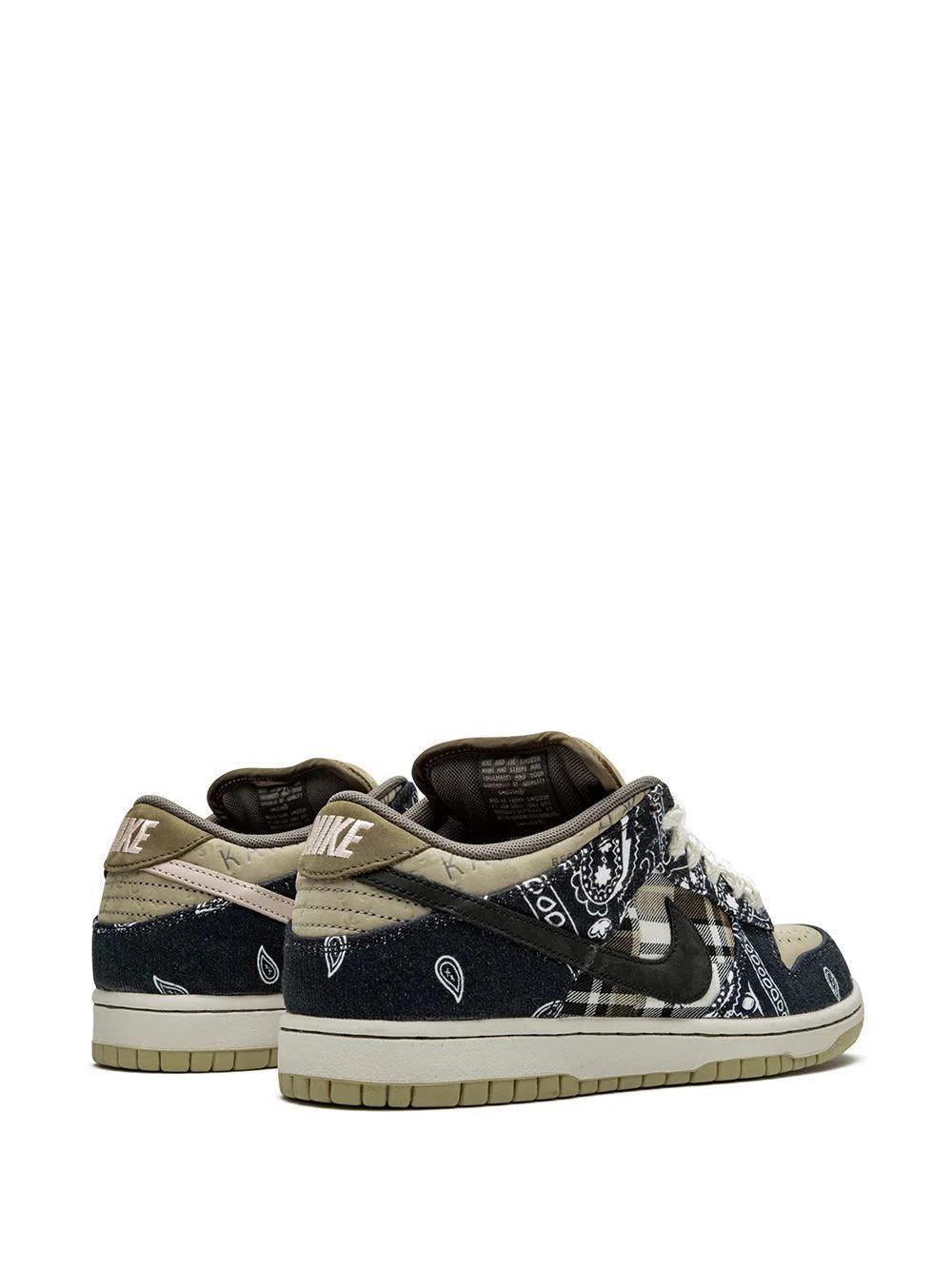 Nike SB Dunk Low Travis Scott (Friends and Family) - SleekGait