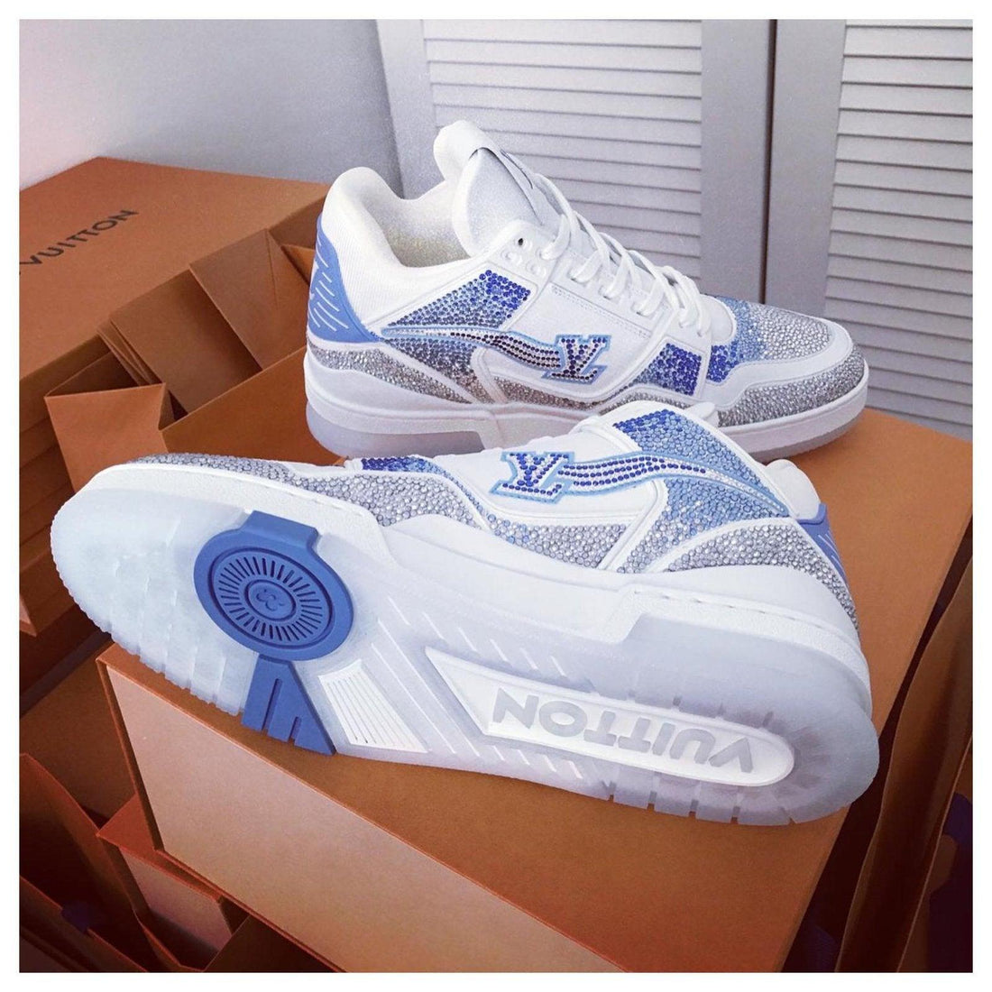 LOUIS VUITTON - SNEAKER - SleekGait