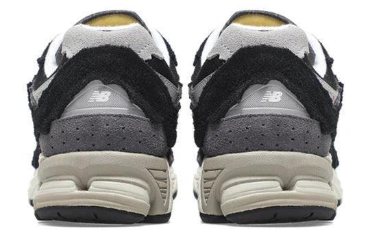 New Balance 2002R Protection Pack Black - SleekGait