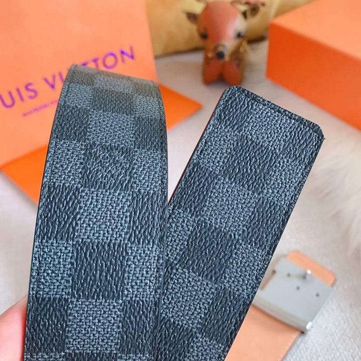 Louis Vuitton Belt Logo