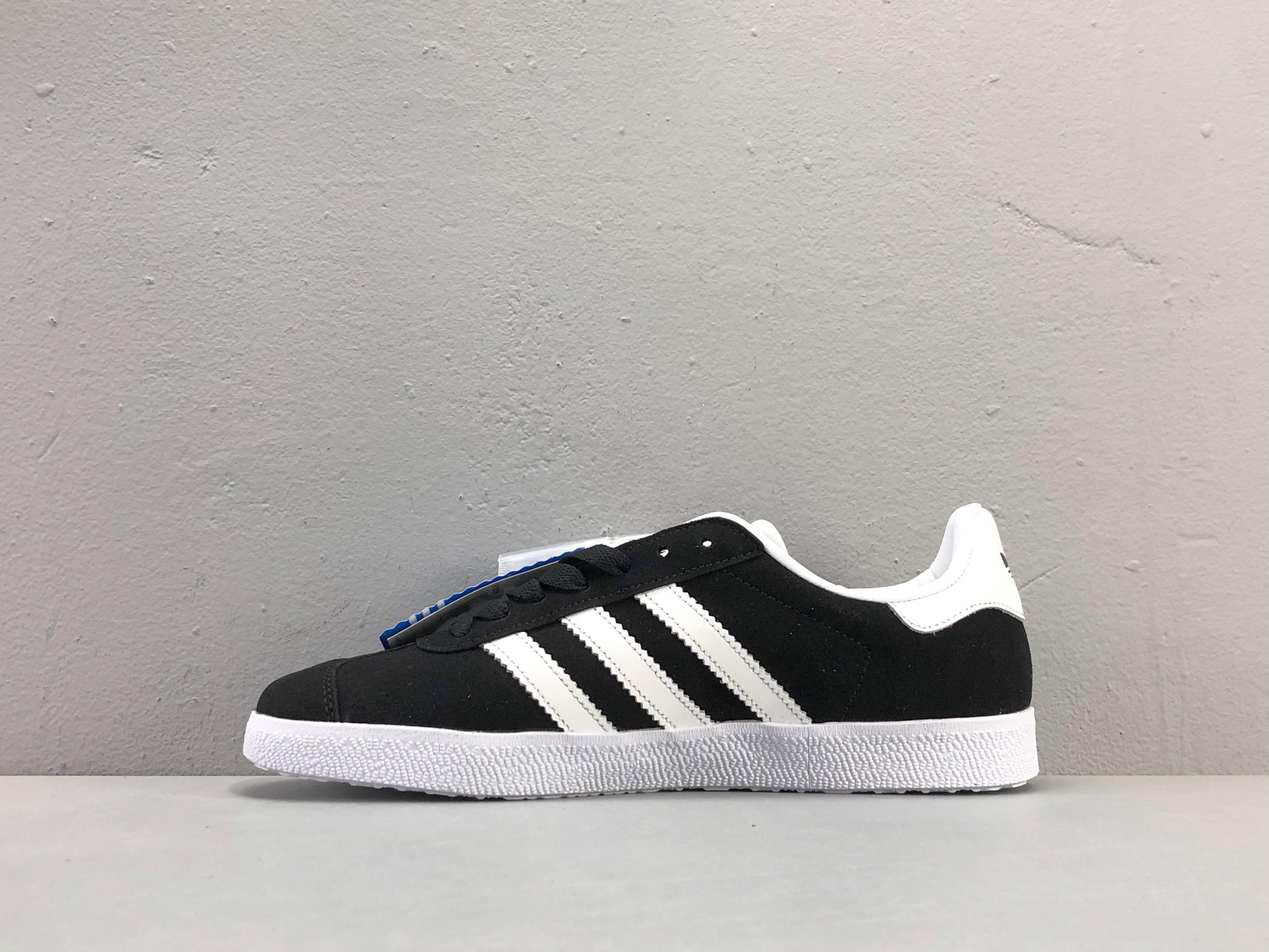 Adidas Originals Gazelle Indoor 'Core Black Cloud White Gold' - SleekGait