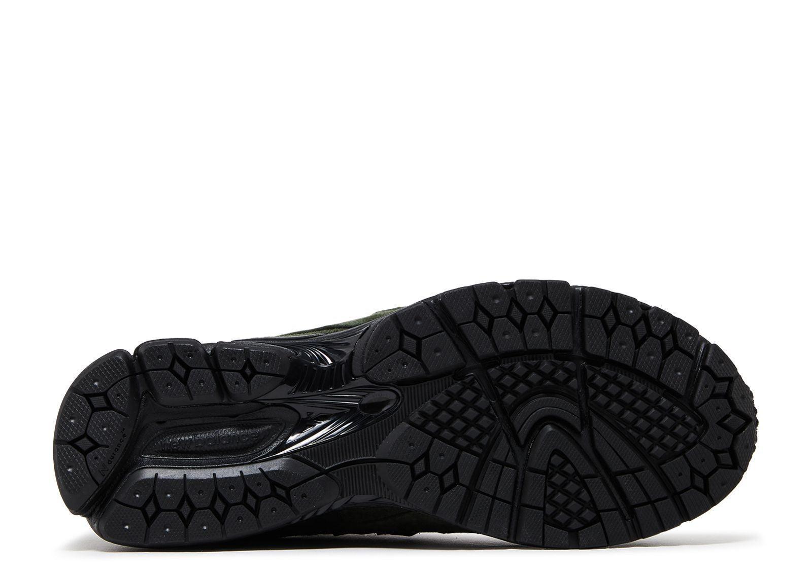 New Balance 2002R Gore-Tex Pine - SleekGait