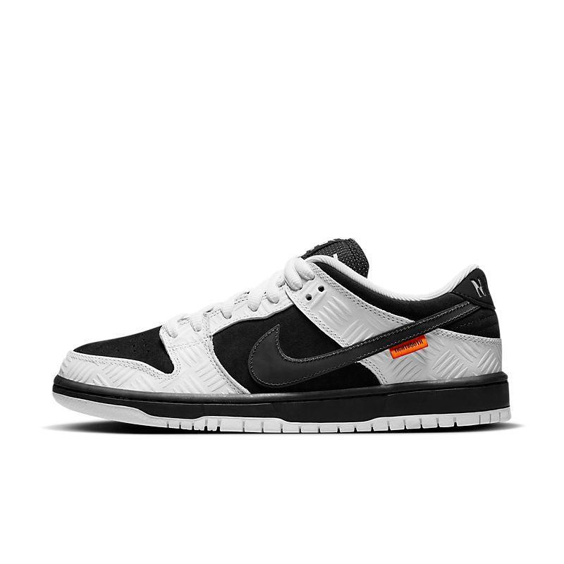 Nike SB Dunk Low TIGHTBOOTH - SleekGait