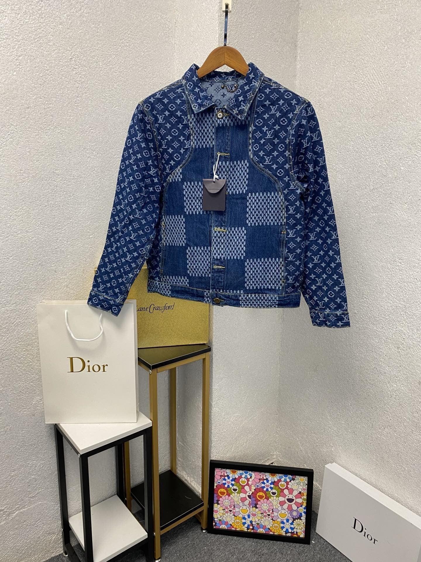 LOUIS VUITTON - JACKET - SleekGait