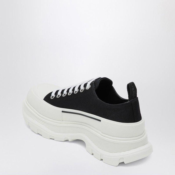 ALEXANDER MCQUEEN Men's Low Lace-Up Tread Slick Shoes - SleekGait