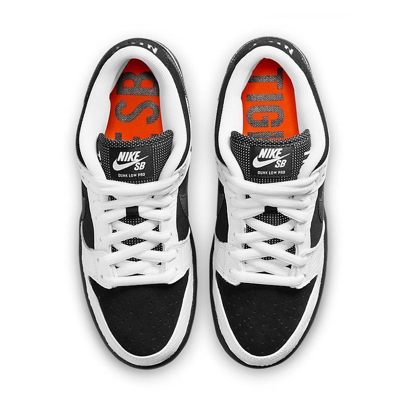 Nike SB Dunk Low TIGHTBOOTH - SleekGait