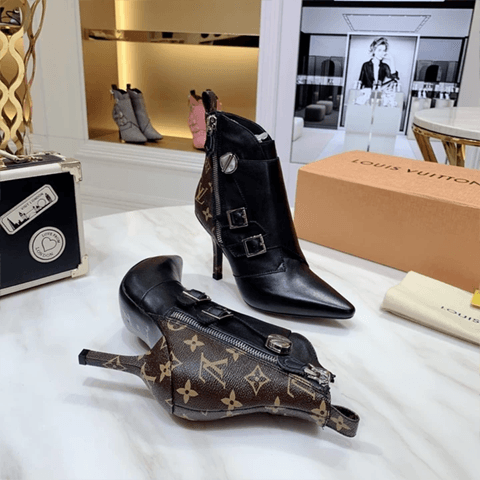 LOUIS VUITTON - BOTTES FEMME - SleekGait