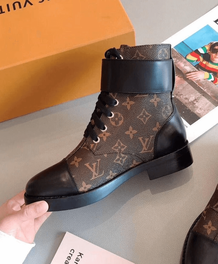 LOUIS VUITTON - WOMEN'S BOOTS - SleekGait