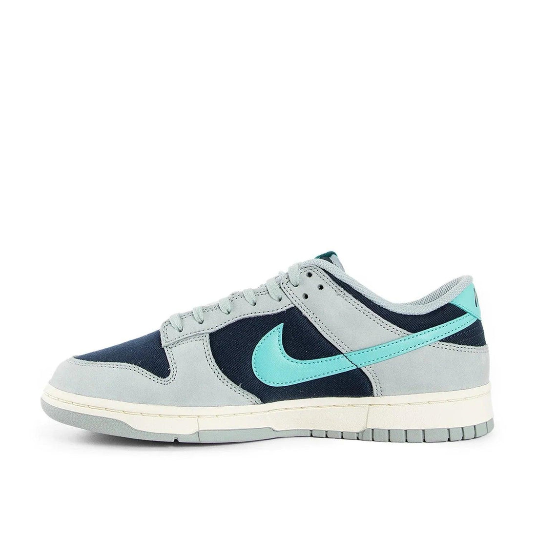 Dunk Low Sneakers - SleekGait