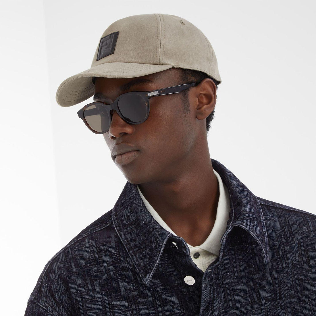 FENDI Chic Textured Men's Cap for Fall/Winter 2024 - SleekGait