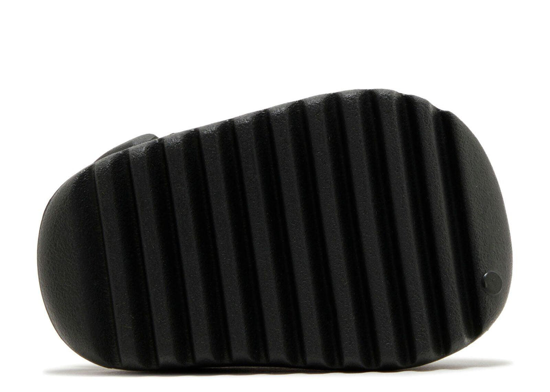 Yeezy Slides "Dark Onyx" - SleekGait