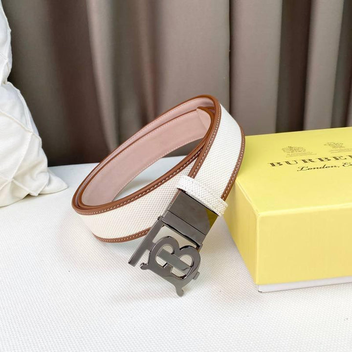 Burberry Reversible Leather Vintage Belt - SleekGait