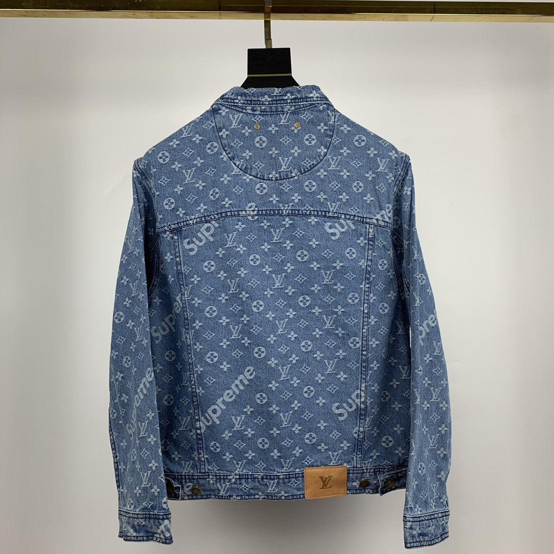 LOUIS VUITTON - JACKET - SleekGait