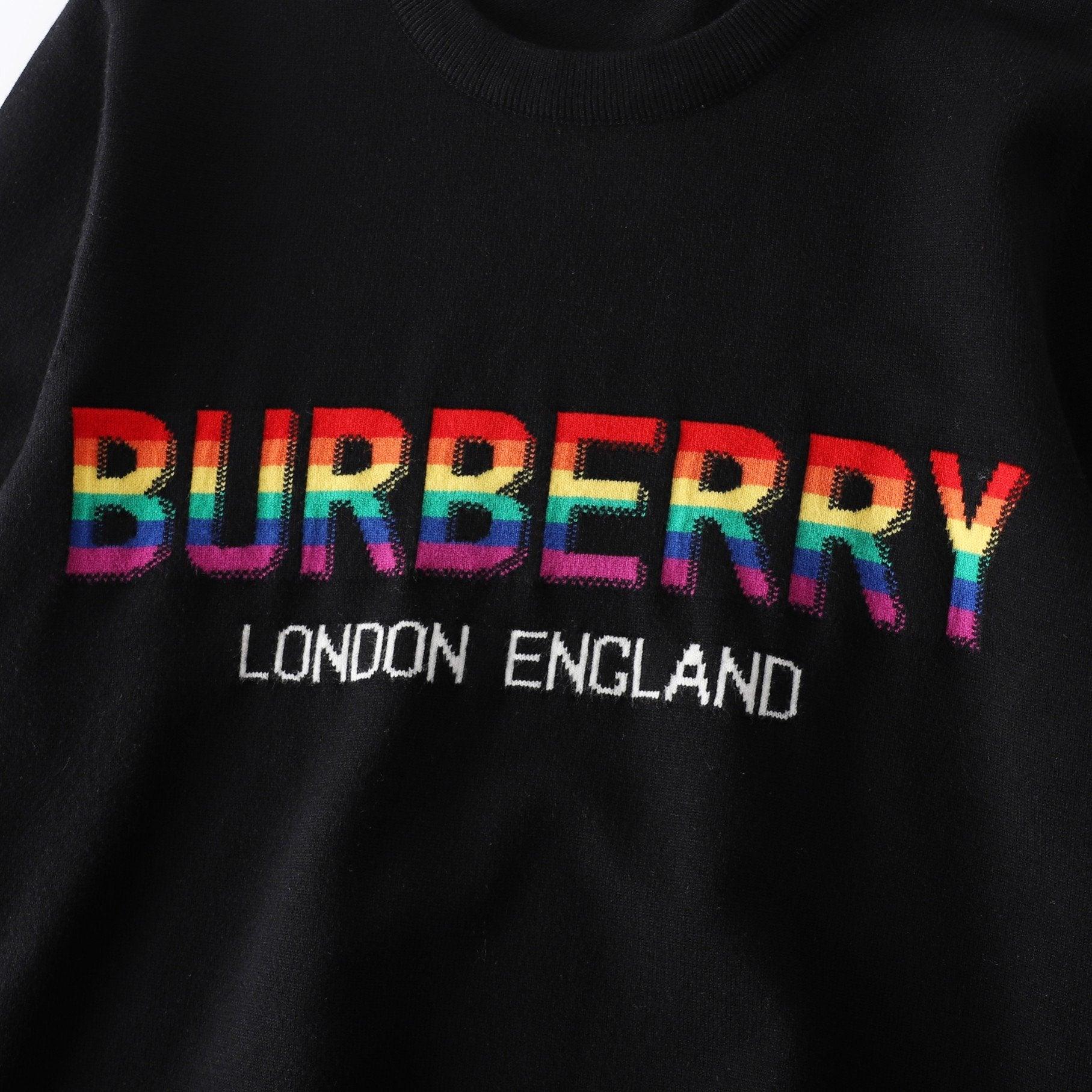 BURBERRY - SWEATSHIRT - SleekGait