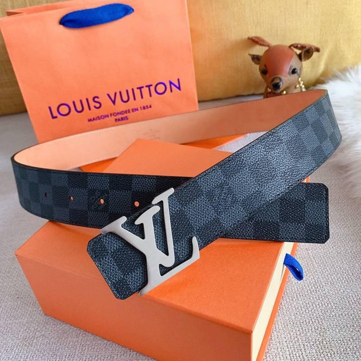 Louis Vuitton Belt Logo