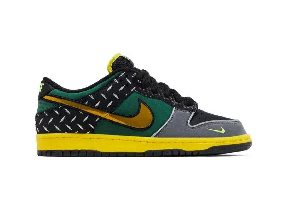 Dunk Low 'What the Duck - University of Oregon Home' PE - SleekGait