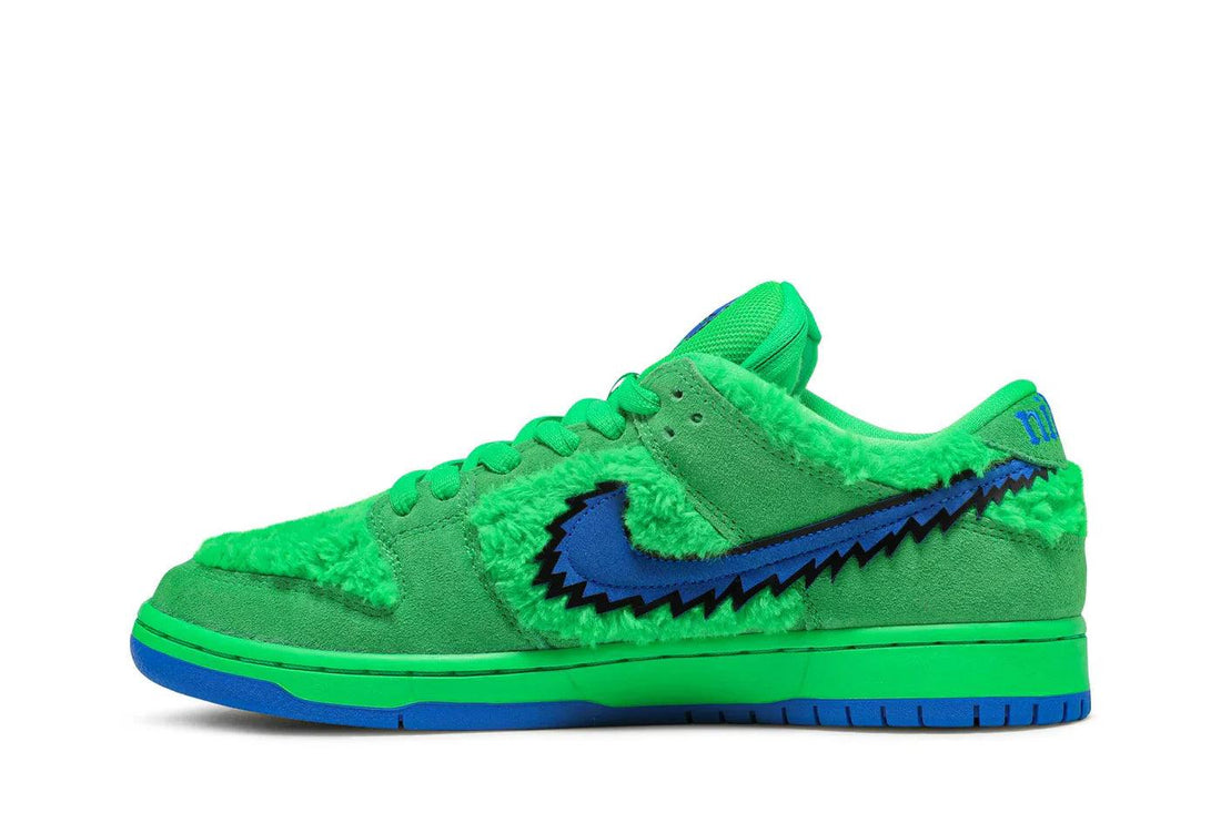 NIKE SB DUNK LOW X GRATEFUL DEAD ‘GREEN BEAR - SleekGait