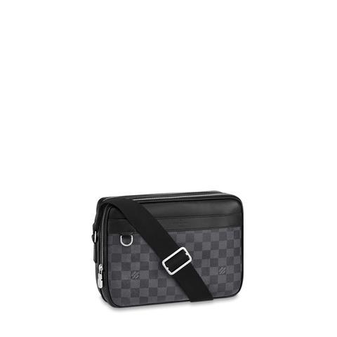 LOUIS VUITTON - MESSENGER BAG - SleekGait