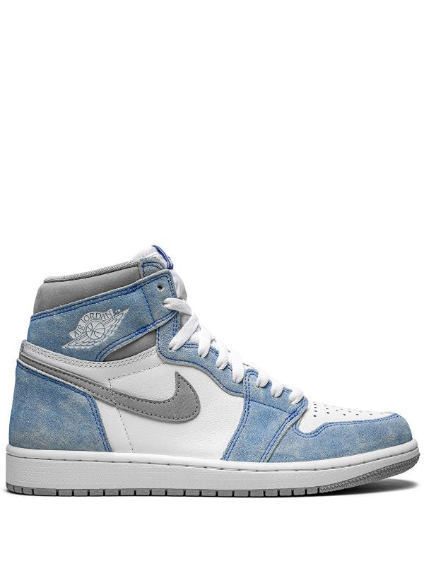 NIKE - AIR JORDAN 1 - SleekGait