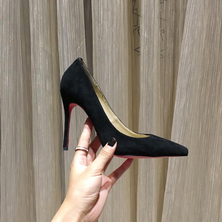 CHRISTIAN LOUBOUTIN - ESCARPIN FEMME - SleekGait