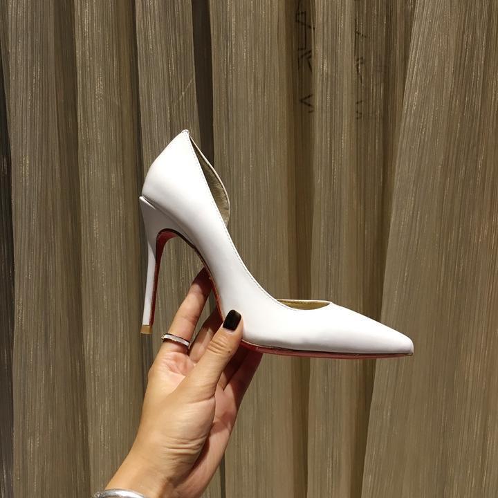 CHRISTIAN LOUBOUTIN - ESCARPIN FEMME - SleekGait