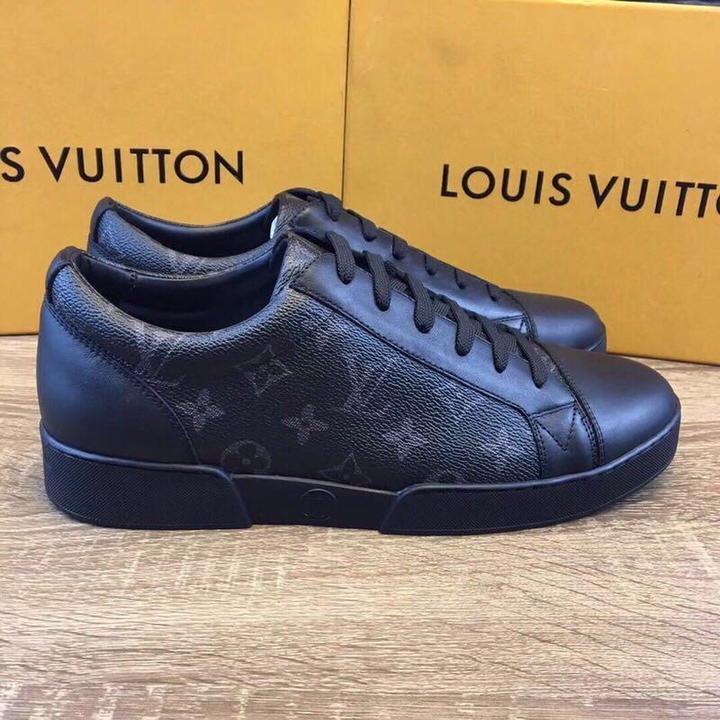 LOUIS VUITTON - SNEAKER - SleekGait