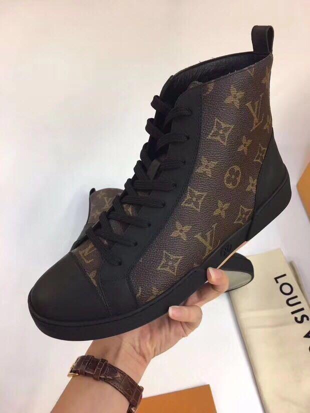 LOUIS VUITTON - SNEAKER - SleekGait