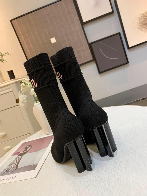 LOUIS VUITTON - WOMEN'S BOOTS - SleekGait