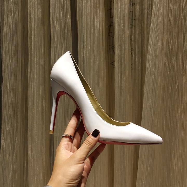 CHRISTIAN LOUBOUTIN - ESCARPIN FEMME - SleekGait