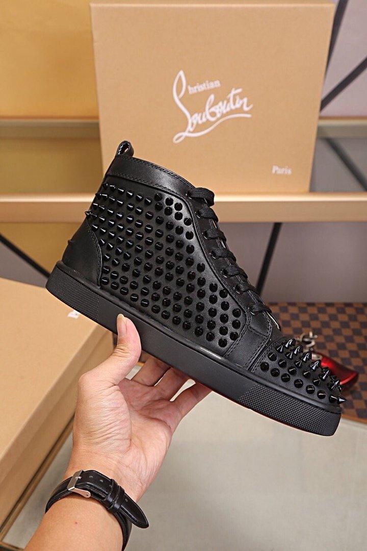 CHRISTIAN LOUBOUTIN - SNEAKER - SleekGait