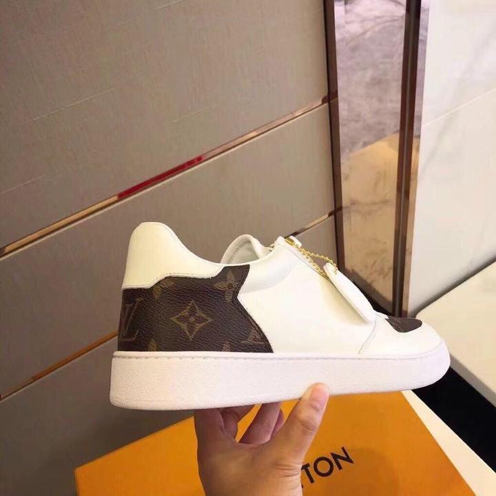 LOUIS VUITTON - SNEAKER - SleekGait