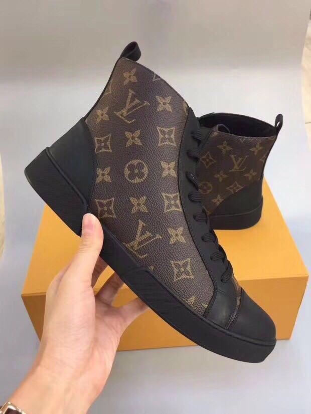 LOUIS VUITTON - SNEAKER - SleekGait