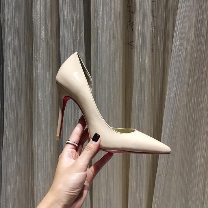 CHRISTIAN LOUBOUTIN - ESCARPIN FEMME - SleekGait