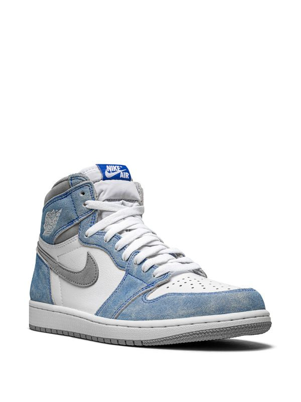 NIKE - AIR JORDAN 1 - SleekGait