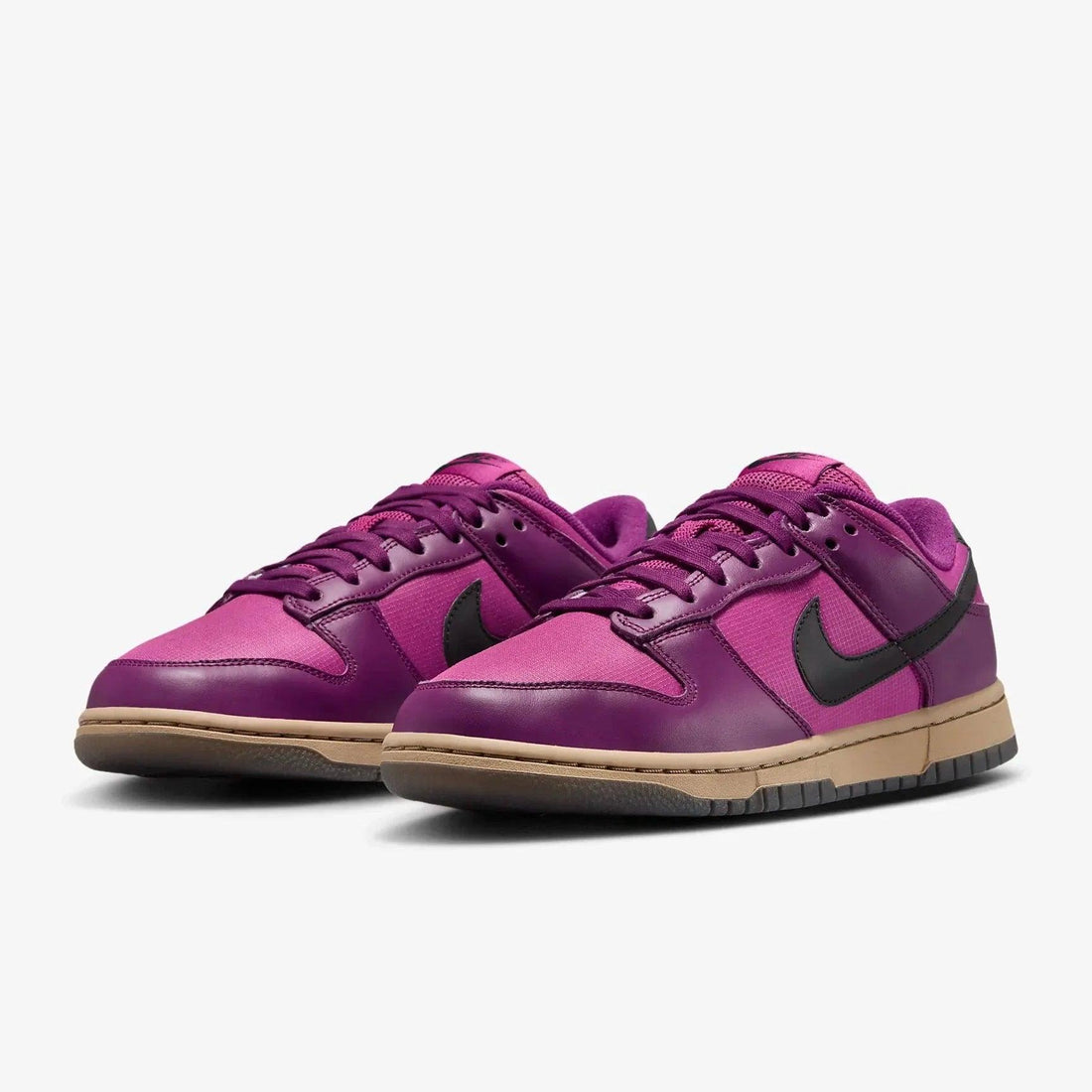 Nike Dunk Low - SleekGait